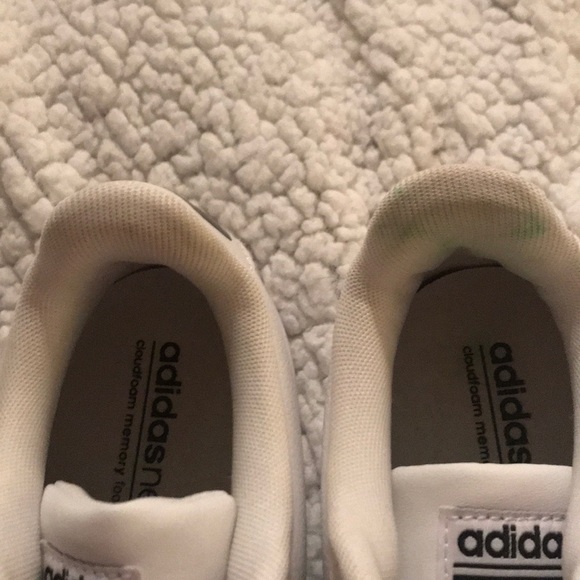 Adidas - Picture 3 of 5